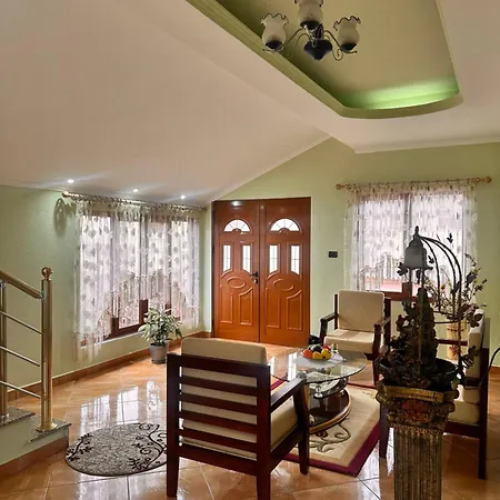 Spacious Genta Apartment Pogradec Pogradec
