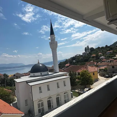 Spacious Genta Apartment Pogradec