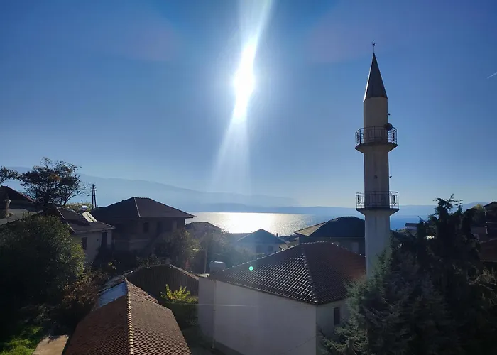 Romeos VILLA Pogradec